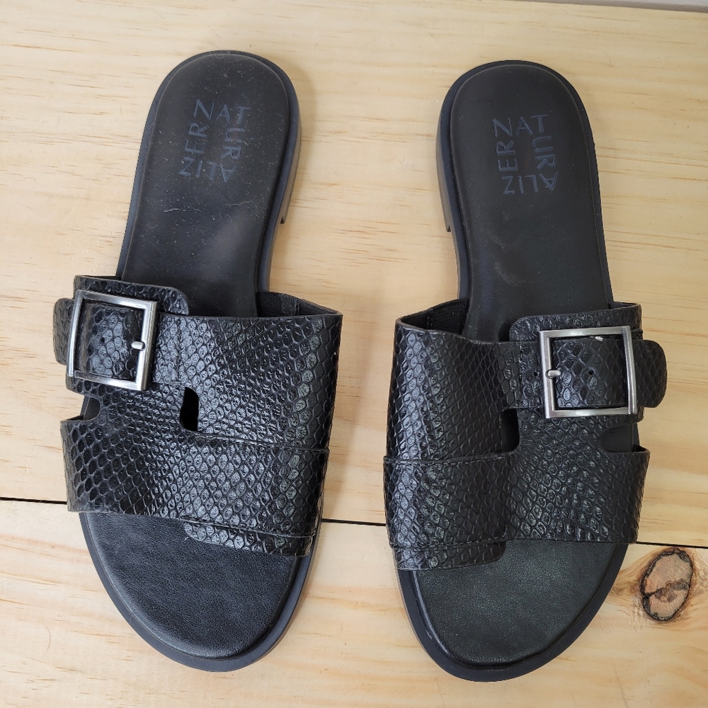 Naturalizer black leather sandals 6 nwt